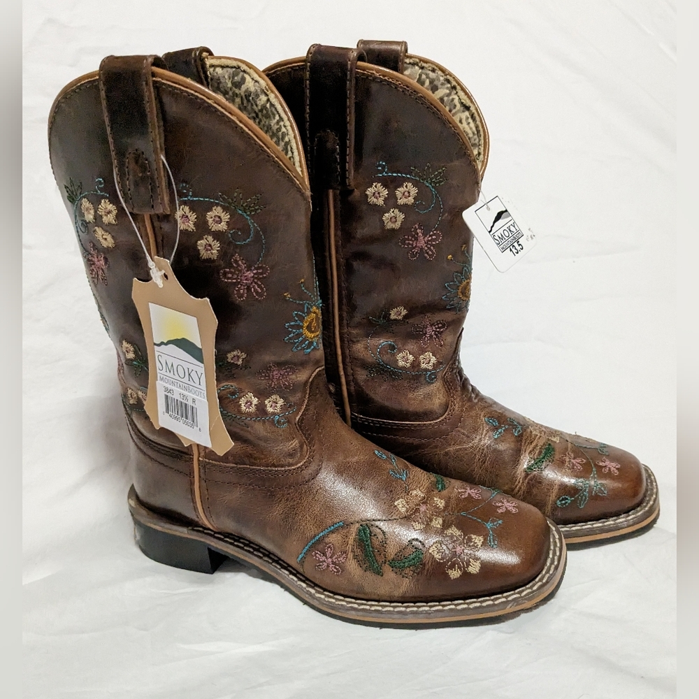 Girls smokey cowgirl boots size 13 and 1/2 brown leather embroidered